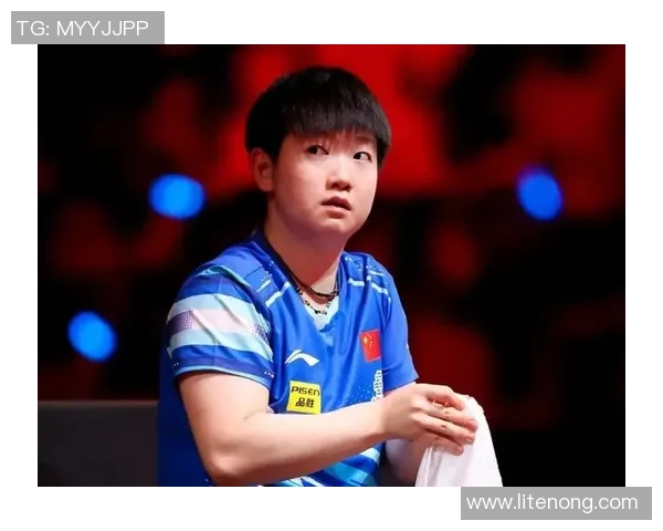 孙颖莎在国际赛场崭露头角展现出中国乒乓新一代领军人物风采