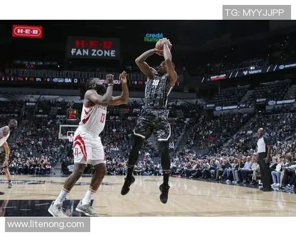 火箭对阵马刺焦点战分析:双星对决与球队未来走势解析 火箭对阵马刺焦点战分析:双星对决与球队未来走势解析