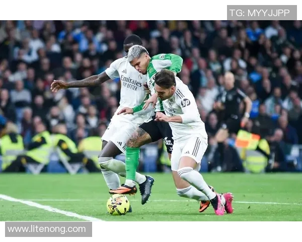 皇家马德里足球俱乐部历史辉煌与未来发展展望分析