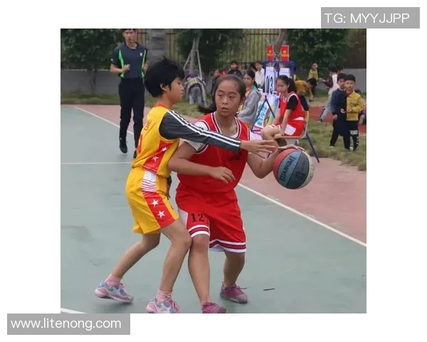 篮球运动员成长历程揭秘 从少年到顶级球星的奋斗与挑战 篮球运动员成长历程揭秘 从少年到顶级球星的奋斗与挑战