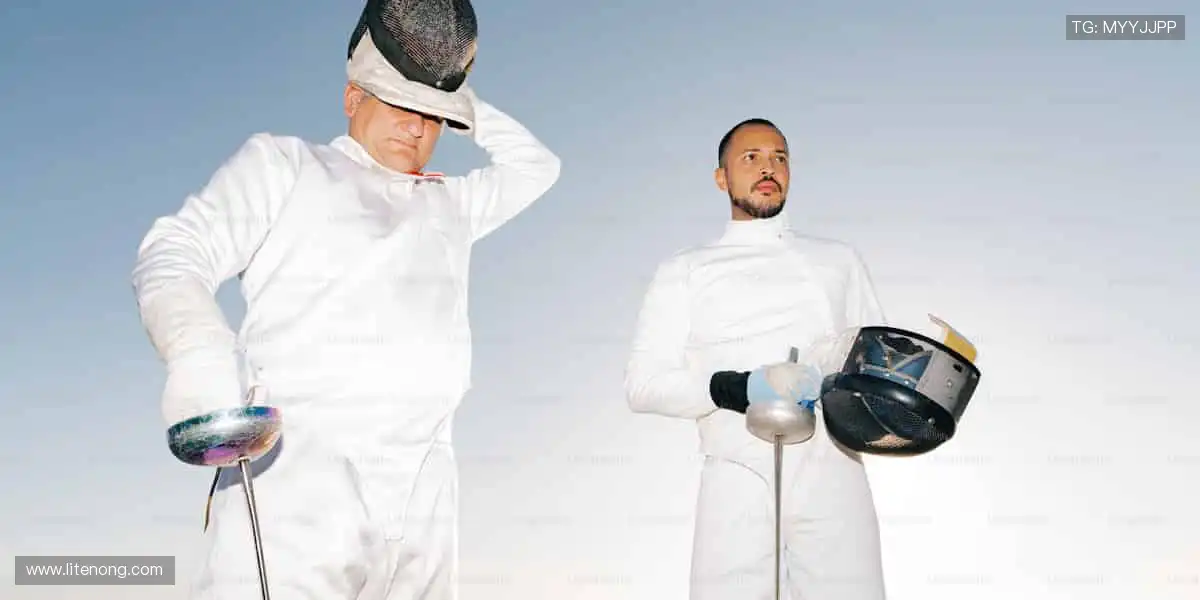 身临其境，感受赛场心跳！🎧📱